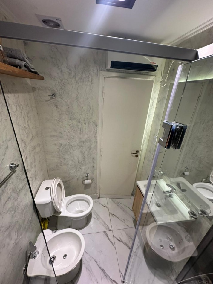 VENTA DE ENCANTADOR DEPARTAMENTO DE DOS AMBIENTES RECICLADO 